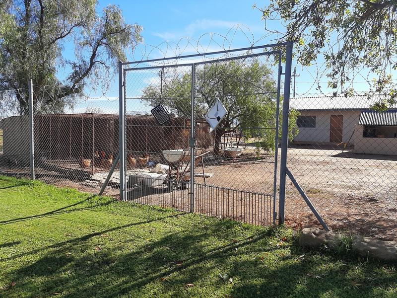 6 Bedroom Property for Sale in Oudtshoorn Western Cape